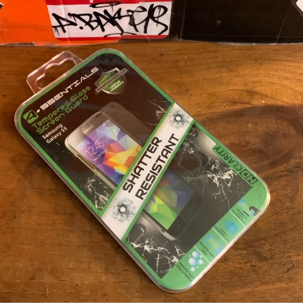 A SSENTIALS-SHATTER RESISTANT Tempered Glass Screen Guard for Samsung Galaxy S5